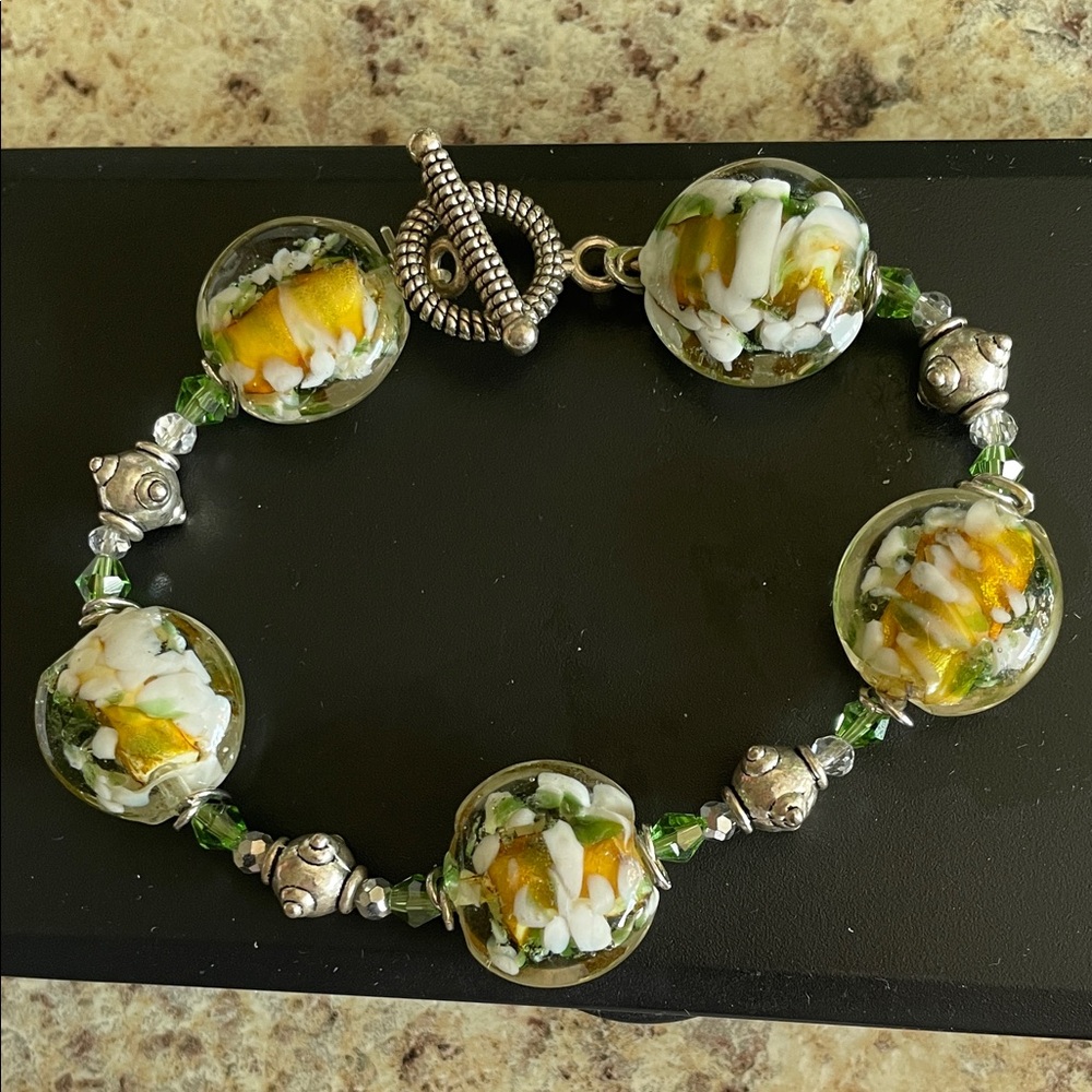Glass Bead stretch Bracelet with Floral Design